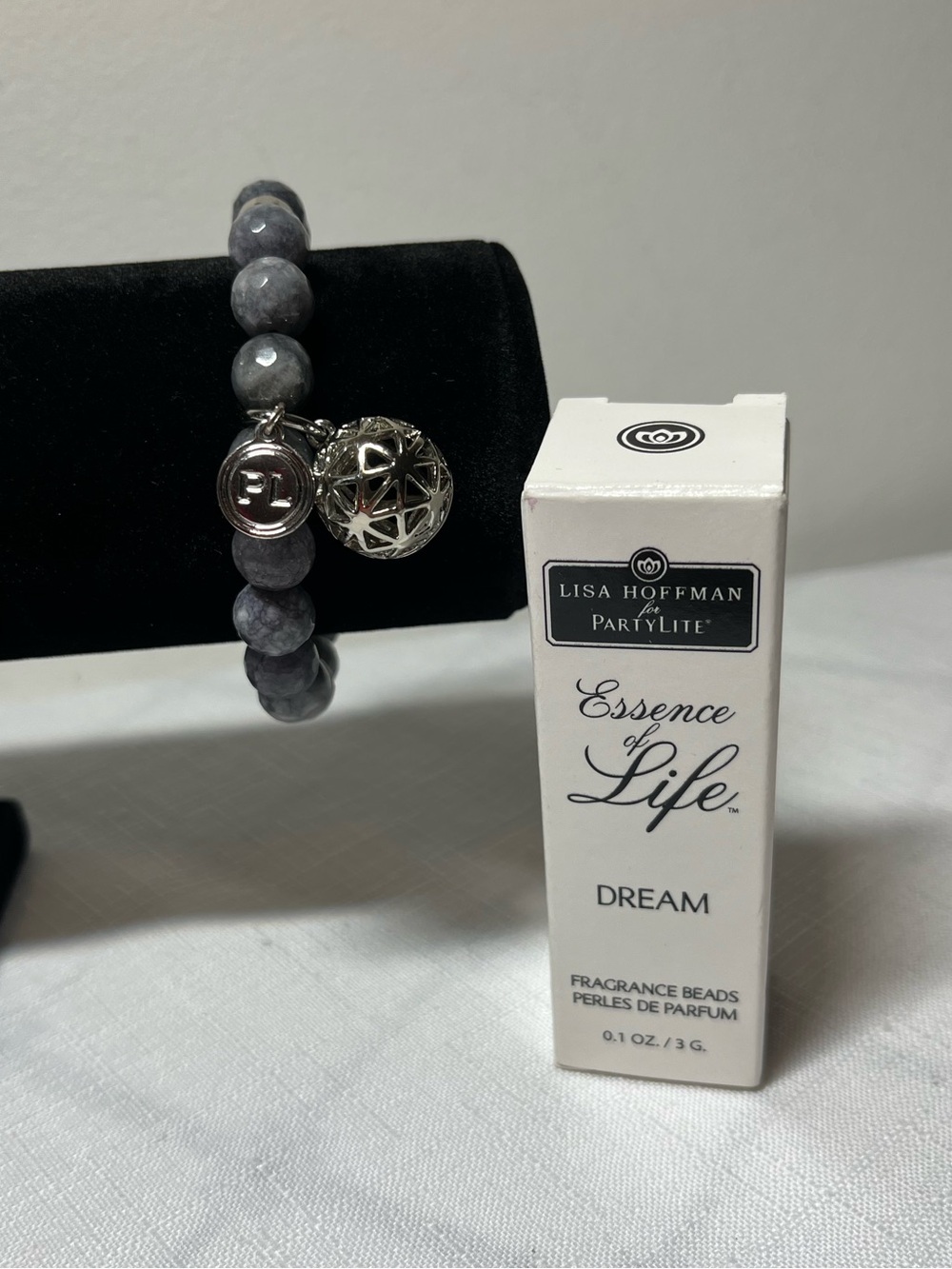 Lisa Hoffman for PartyLite "Essence of Life" Fragrance Bracelet
Dream fragrance
